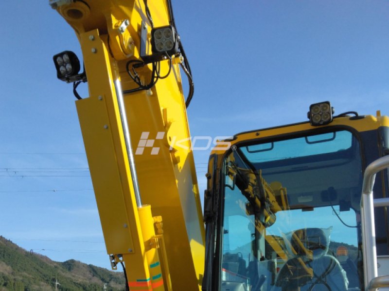 軌陸バックホウ